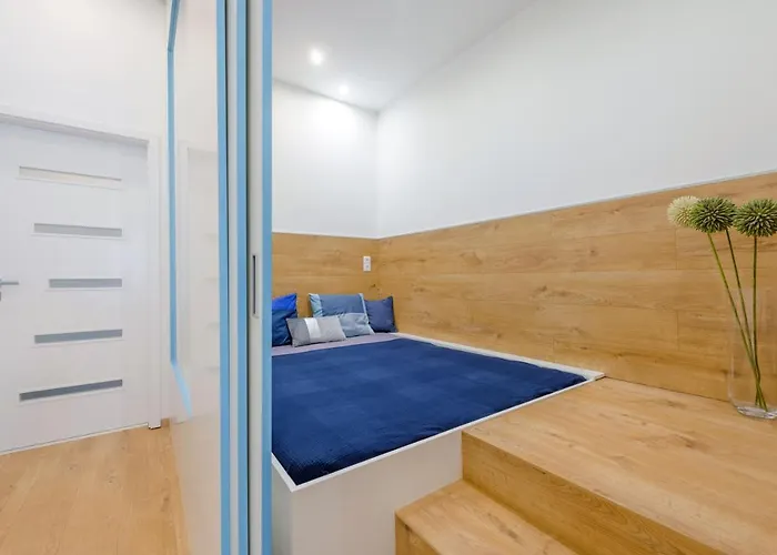 Amber / Navy Design With A/c דירה בודפשט