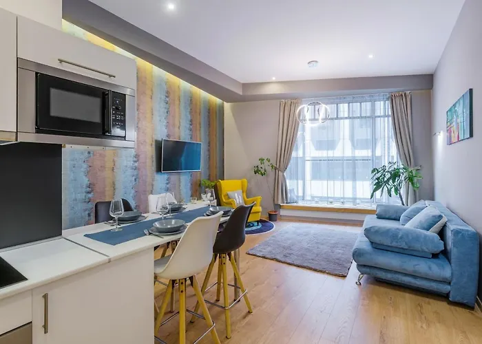 Amber / Navy Design With A/c * בודפשט