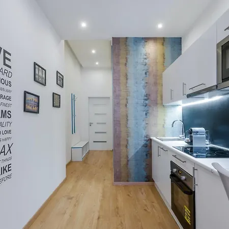 Amber / Navy Design With A/c Apartment