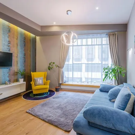 Amber / Navy Design With A/c Apartment Budapest